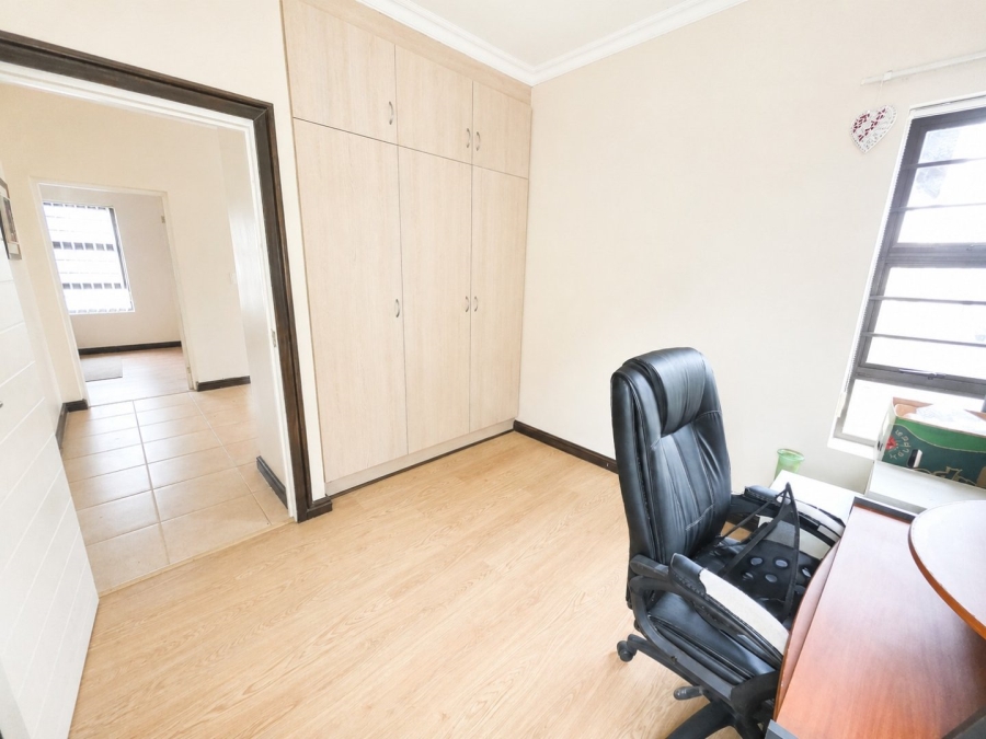 2 Bedroom Property for Sale in Blue Mountain Village Western Cape